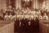 1917. Konfirmation Lockne kyrka. MÃ¤rta Olofsdotter nr 2 frÃ¥n hÃ¶ger andra raden (Kurt Folkesson)